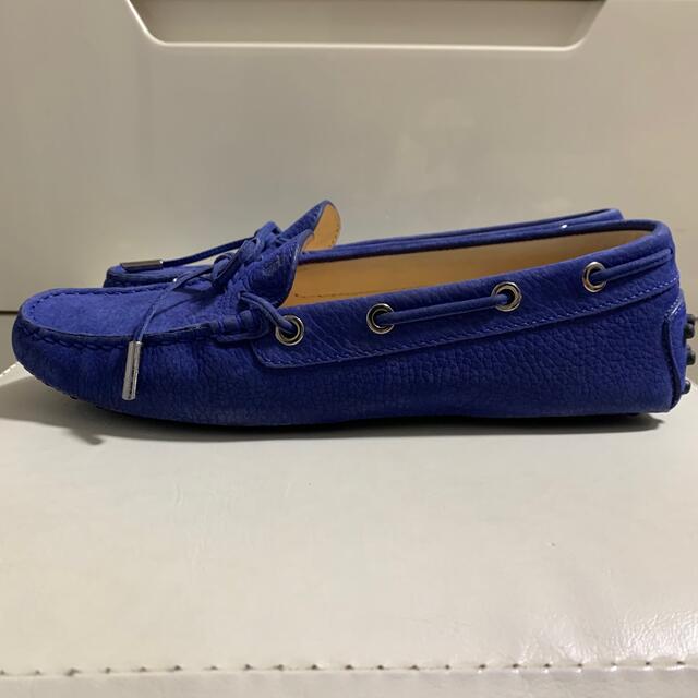 TOD'S(トッズ)のトッズ　ブルーレザー　モカシン レディースの靴/シューズ(ローファー/革靴)の商品写真