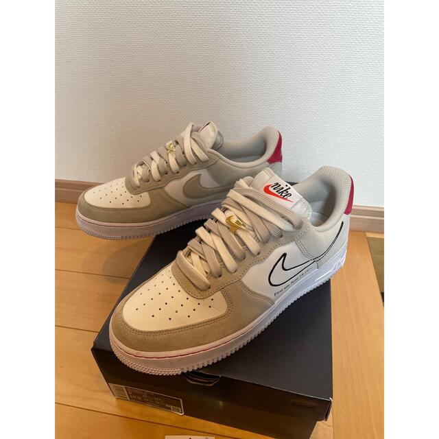 NIKE AIRFORCE1LOW "FIRST USE" LIGHTSTONEスニーカー