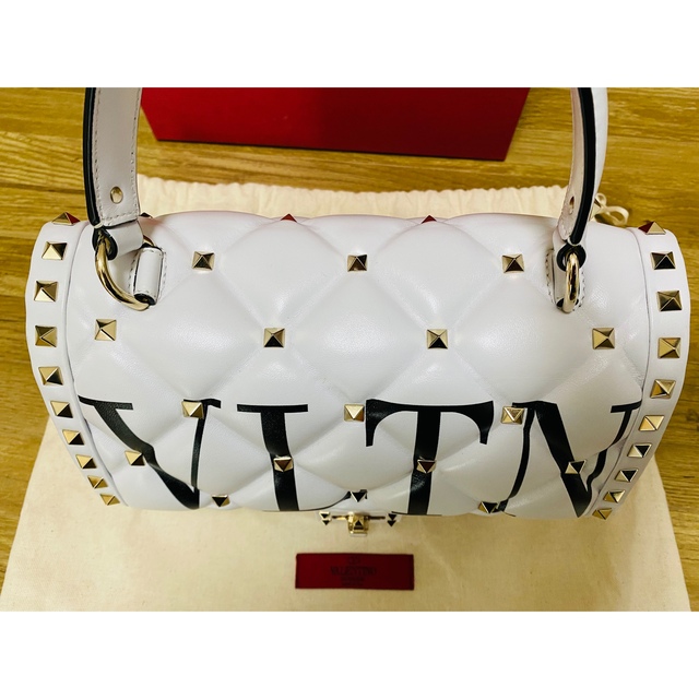 RED VALENTINO(レッドヴァレンティノ)のヴァレンティノ-CANDYSTUD TOP HANDLE BAGハンドバッグ レディースのバッグ(ショルダーバッグ)の商品写真