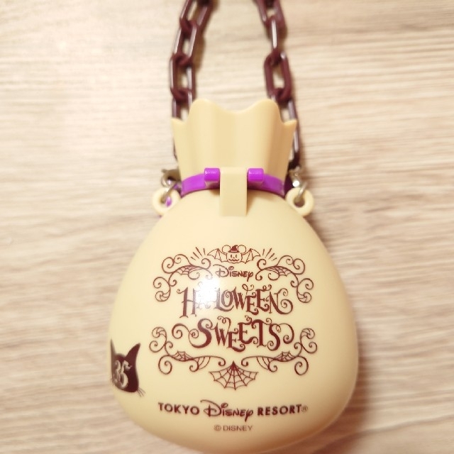 Disney(ディズニー)のDisney✩ｽﾅｯｸｹｰｽ　35周年🎃Halloween エンタメ/ホビーのおもちゃ/ぬいぐるみ(キャラクターグッズ)の商品写真