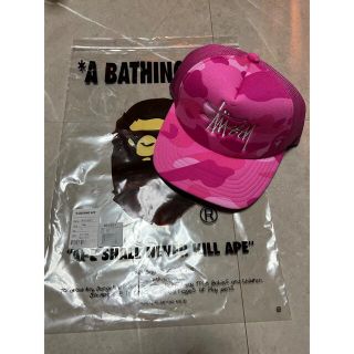 アベイシングエイプ(A BATHING APE)のBape Stussy Trucker Cap メッシュキャップ　pink(キャップ)