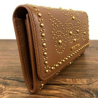 miumiu - 極美品 MIUMIU 長財布 スタッズ ミュウミュウ 115の通販 by
