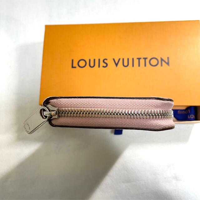 LOUIS VUITTON(ルイヴィトン)の美品　LOUIS VUITTON ルイヴィトン　エピ　ジッピーウォレット　ピンク レディースのファッション小物(財布)の商品写真