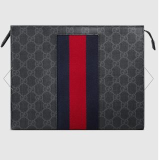 グッチ(Gucci)のGUCCI（グッチ）GGブラック ポーチ(セカンドバッグ/クラッチバッグ)