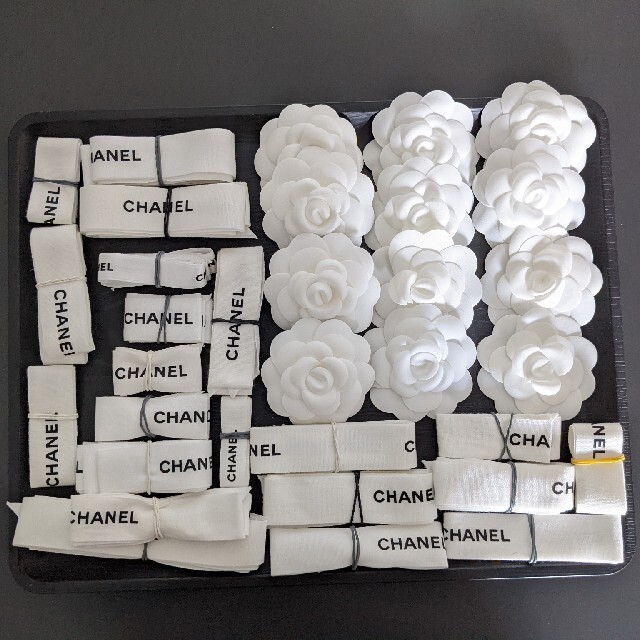 CHANEL - CHANEL リボン カメリアの通販 by YUKA's shop CHANEL - CHANEL リボン カメリアの通販 by YUKA's shop