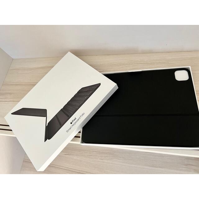 Apple(アップル)のiPad Smart Keyboard Folio 日本語 MXNK2J/A  スマホ/家電/カメラのPC/タブレット(PC周辺機器)の商品写真