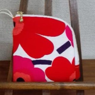 マリメッコ(marimekko)のマリメッコ　お財布　ポーチ(財布)