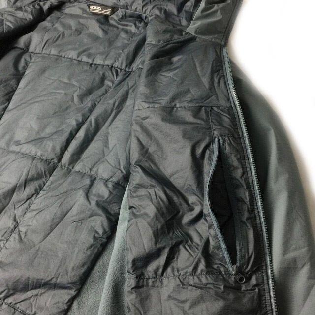 ARC'TERYX(アークテリクス)のアークテリクス Atom LT 中綿ジャケット(L)グレー 201112 メンズのジャケット/アウター(ナイロンジャケット)の商品写真