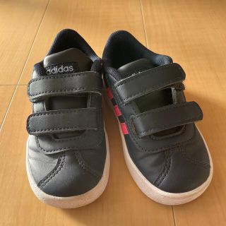 アディダス(adidas)のadidas キッズ　スニーカー　13センチ　美品(スニーカー)