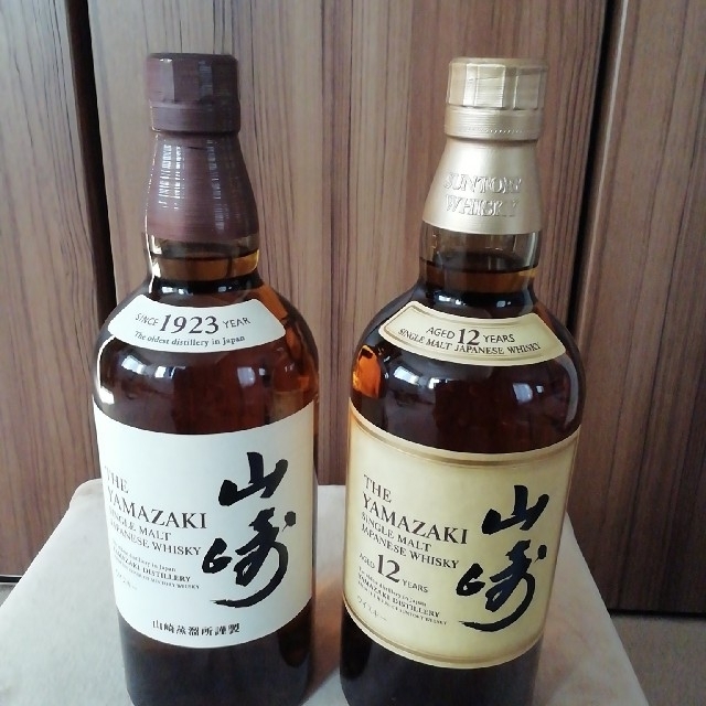 サントリー(サントリー)のサントリー山崎12年とNVシングルモルト 食品/飲料/酒の酒(ウイスキー)の商品写真