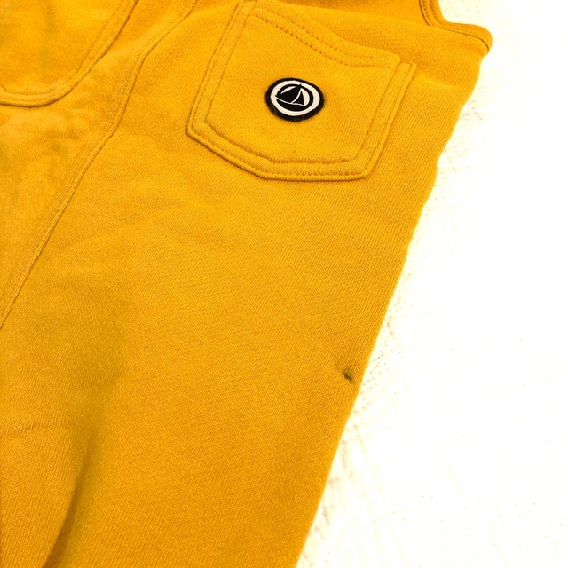 PETIT BATEAU(プチバトー)のプチバトー サロペット イエロー キッズ/ベビー/マタニティのベビー服(~85cm)(ロンパース)の商品写真