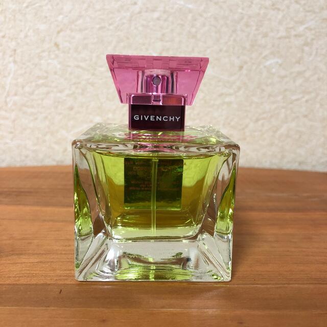 GIVENCHY(ジバンシィ)のジバンシー　アブソリュートリージバンシー　EDT 50ml コスメ/美容の香水(香水(女性用))の商品写真