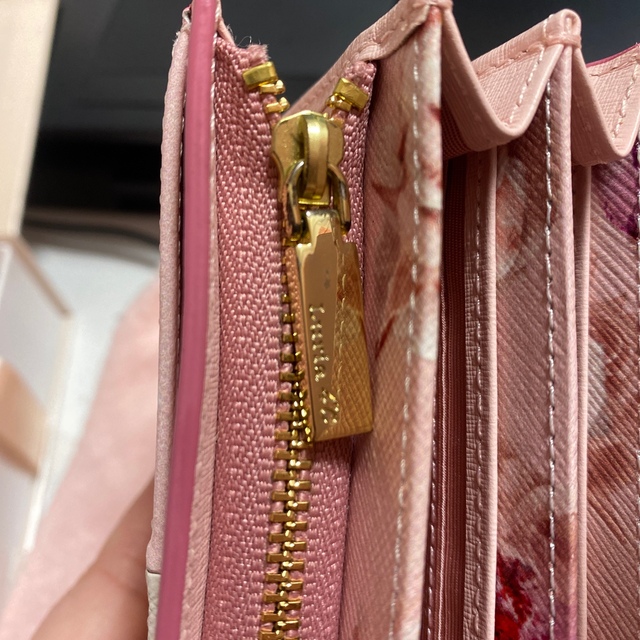 4℃(ヨンドシー)のLuria4℃ 長財布 レディースのファッション小物(財布)の商品写真