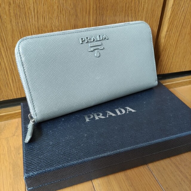 PRADA プラダ ラウンドジップ 長財布1ML506 サフィアーノ グレーライトグレーサイズ