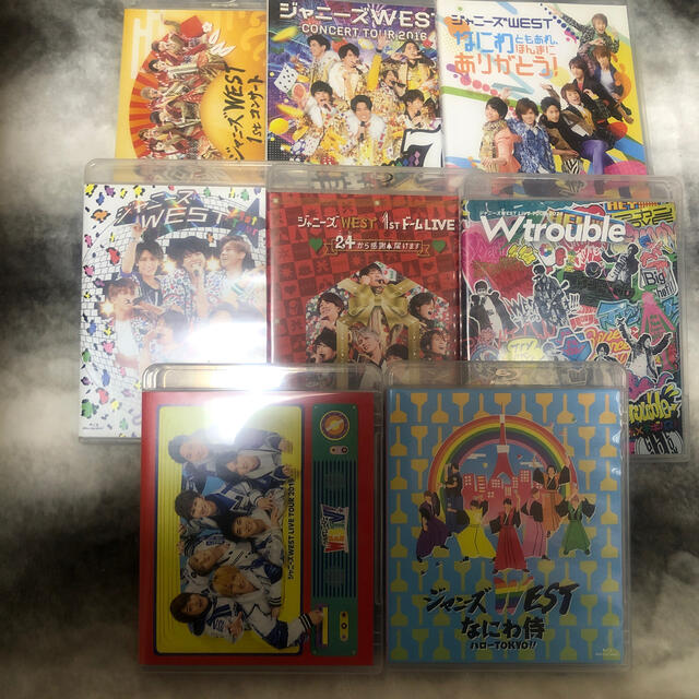 ジャニーズWEST(ジャニーズウエスト)のジャニーズWEST DVDまとめ売り エンタメ/ホビーのタレントグッズ(アイドルグッズ)の商品写真