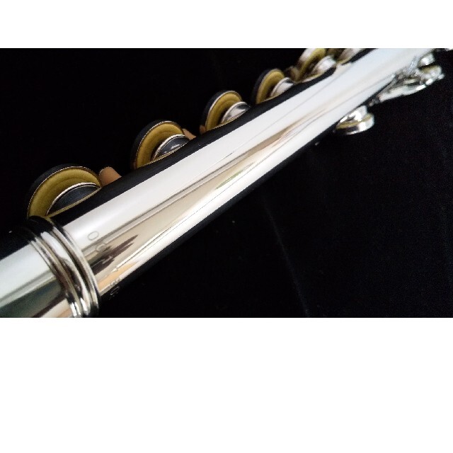 ヤマハ(ヤマハ)の♪森の工房♪使用感少ない超美品‼️頭部管銀製‼️ヤマハフルートYFL31 Eメカ 楽器の管楽器(フルート)の商品写真