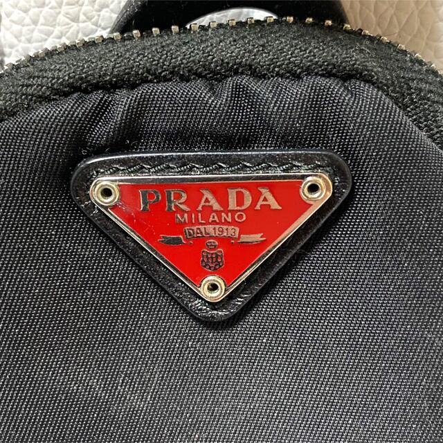 PRADA(プラダ)の赤タグPRADA／スマホショルダー スマホ/家電/カメラのスマホアクセサリー(iPhoneケース)の商品写真