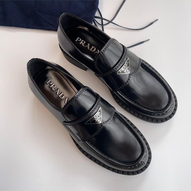 prada ブラッシュドレザーローファー