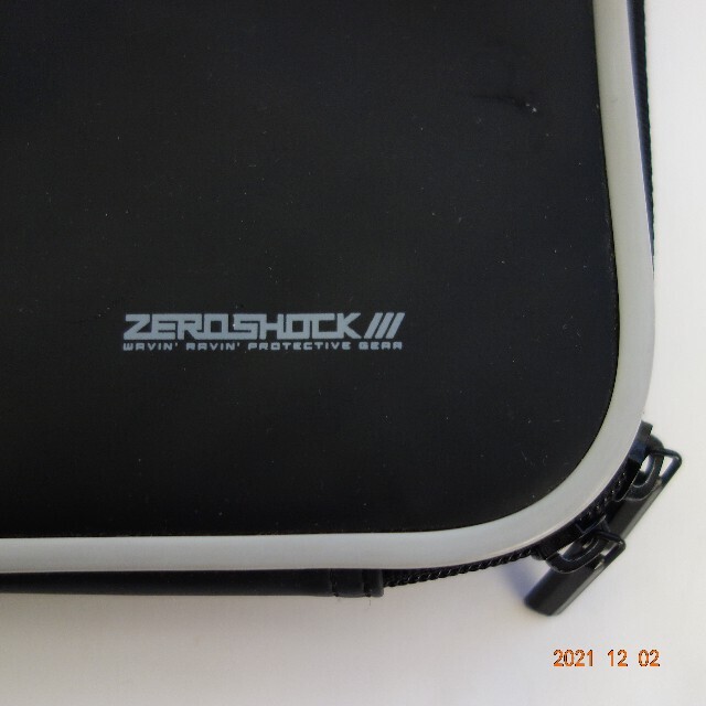 感謝価格】 FG801 エレコム ZEROSHOCK 衝撃吸収 ノートPC パソコンバッグ タブレットケース 防水 40 30ｃｍ