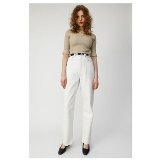 マウジー(moussy)のMOUSSY HIGH WAIST LOOSE WHT STRAIGHT 26(デニム/ジーンズ)