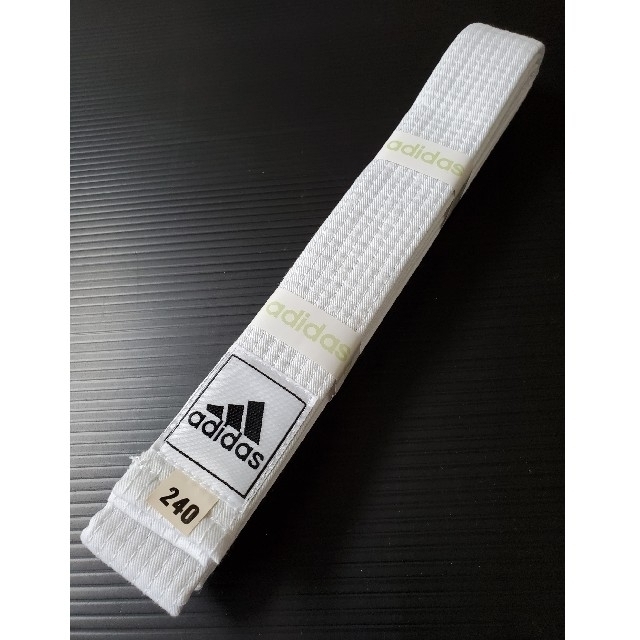 adidas(アディダス)の150cm 2号 adidas  柔道着 3本ライン 白帯付上下 綿100 新品 スポーツ/アウトドアのスポーツ/アウトドア その他(相撲/武道)の商品写真