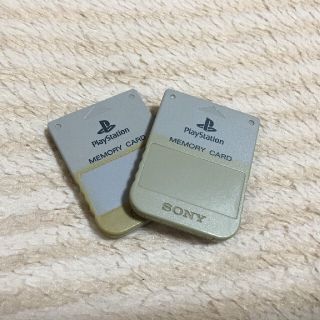 プレイステーション(PlayStation)のプレイステーション　メモリーカード(家庭用ゲーム機本体)