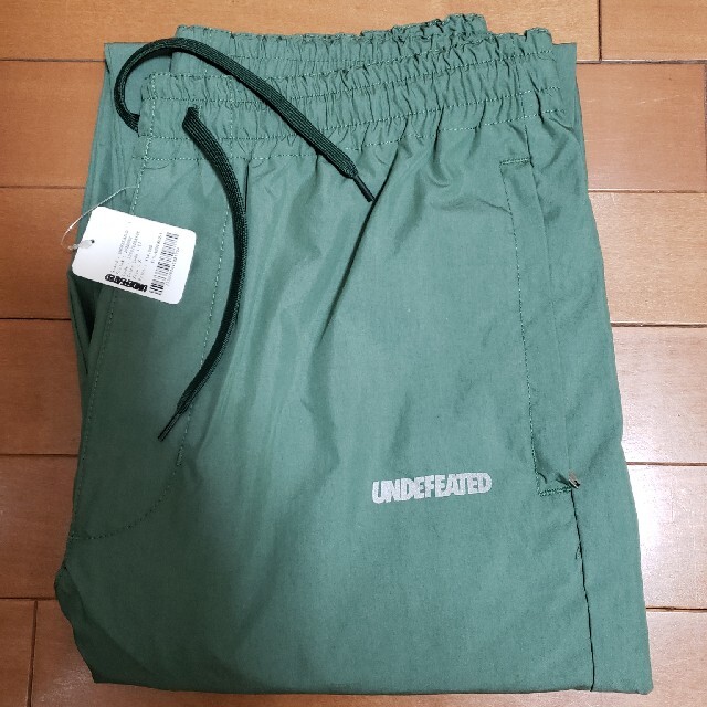 UNDEFEATED training pants S Olive