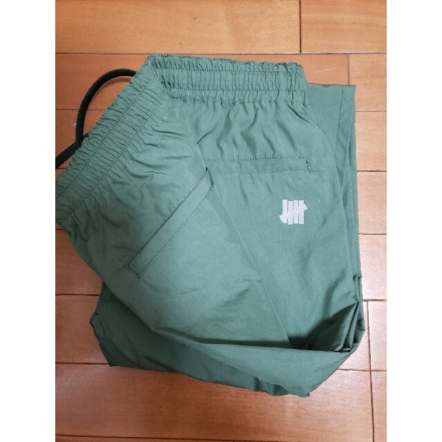 UNDEFEATED training pants S Olive