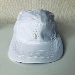 ナイキ(NIKE)のららら様専用 縦NIKE logo cap white 希少(キャップ)