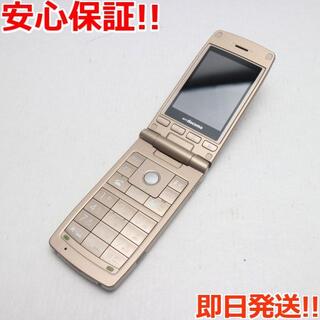 エルジーエレクトロニクス(LG Electronics)の美品 L-03A ゴールド (携帯電話本体)