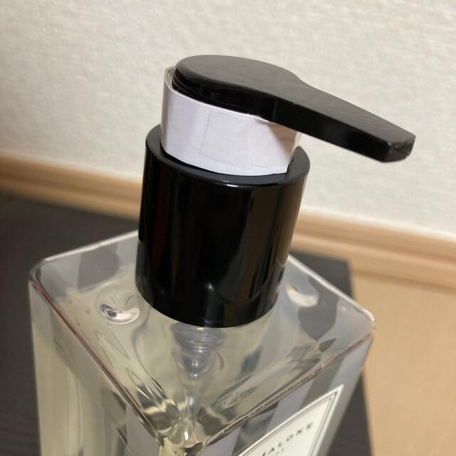 Jo Malone(ジョーマローン)のTOKI様専用　イングリッシュペアー&フリージア　ボディ&ハンドウォッシュ コスメ/美容のボディケア(ボディソープ/石鹸)の商品写真