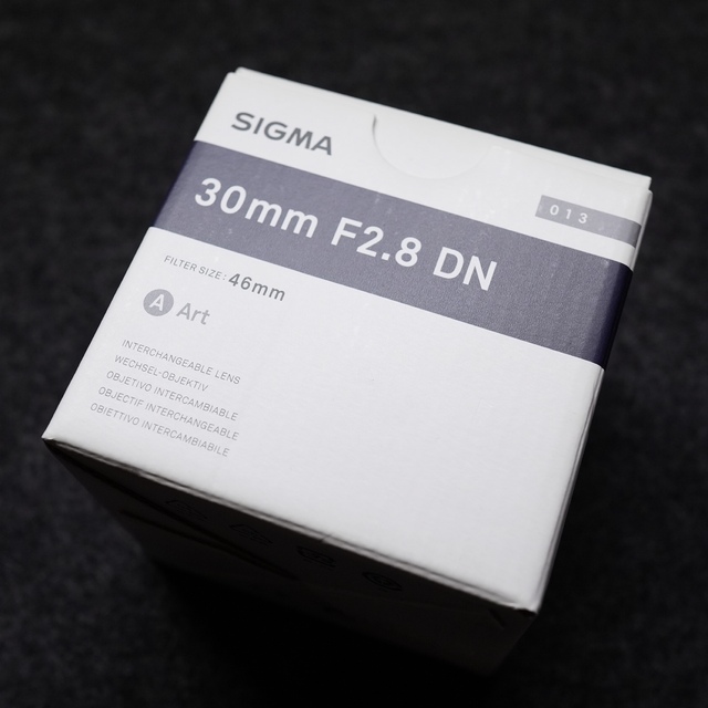 SIGMA(シグマ)の【美品】SIGMA 30mm F2.8 Art スマホ/家電/カメラのカメラ(レンズ(単焦点))の商品写真