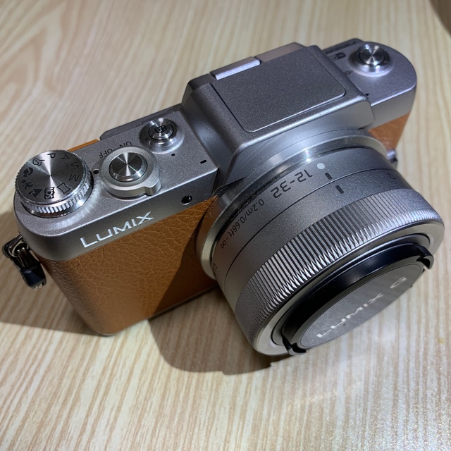 Panasonic LUMIX G   DMC-GF7