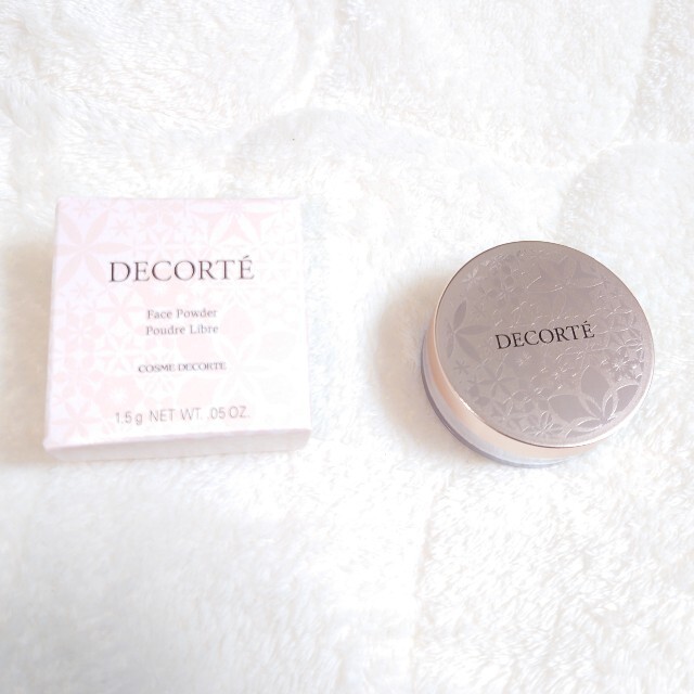 COSME DECORTE コスメデコルテ フェイスパウダー00 試供品1.5gの通販 by たまきち|コスメデコルテならラクマ