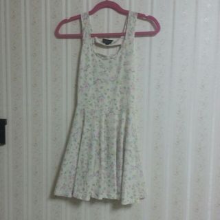 トップショップ(TOPSHOP)のTOPSHOP 花柄ワンピ♪(ひざ丈ワンピース)