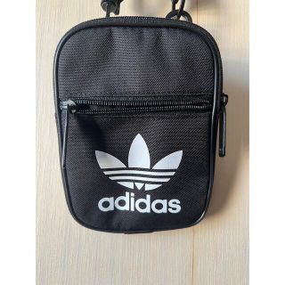 アディダス(adidas)のadidas ショルダーバッグ(ショルダーバッグ)