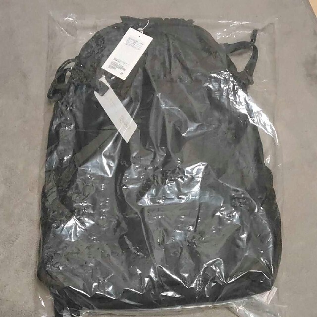 Coleman(コールマン)の新品未開封 Coleman コールマン別注 ウォーカー33L ブラック メンズのバッグ(バッグパック/リュック)の商品写真