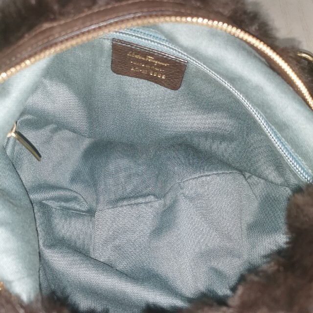 Ferragamo(フェラガモ)のフェラガモ　ガンチーニ　ファーバッグ レディースのバッグ(ショルダーバッグ)の商品写真
