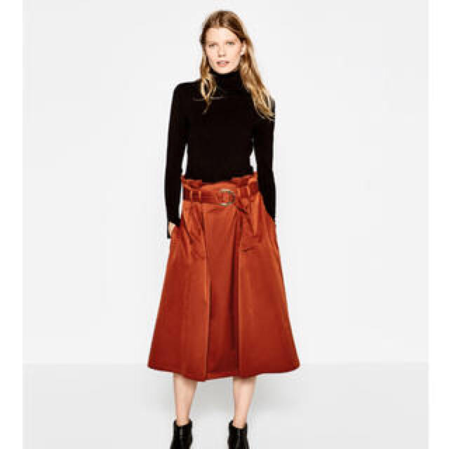 ZARA(ザラ)のザラ バックル付きパレオスカート レッドブラウン xs レディースのスカート(ひざ丈スカート)の商品写真