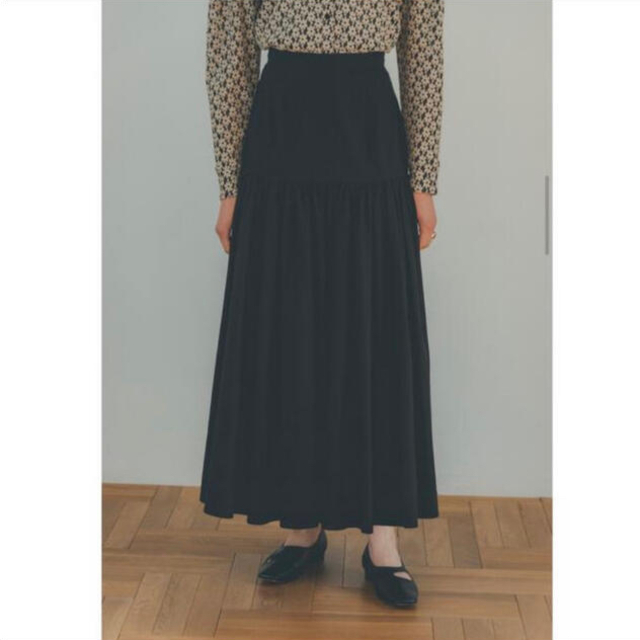 CLANE GATHER TIERED MAXI SKIRT レディースのスカート(ロングスカート)の商品写真