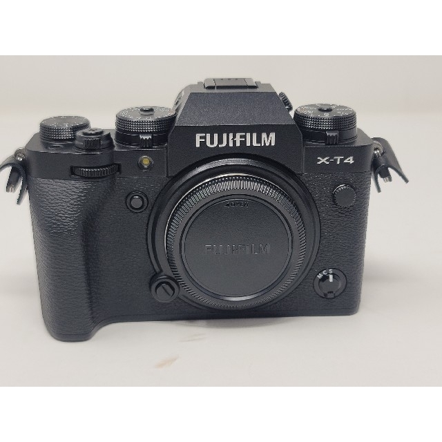 富士フイルム(フジフイルム)の富士フイルム FUJIFILM X-T4 ボディ 中古 美品　おまけつき スマホ/家電/カメラのカメラ(ミラーレス一眼)の商品写真
