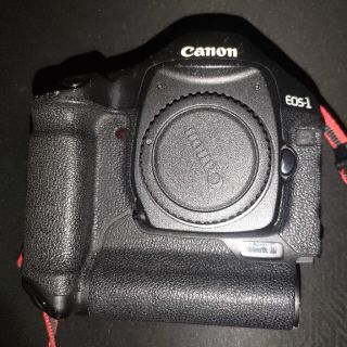 Canon 1D Mark 3 フラッグシップ一眼レフ(デジタル一眼)