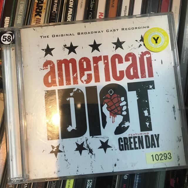 UNIVERSAL ENTERTAINMENT(ユニバーサルエンターテインメント)のレンタル落ち　green day american idiotアルバム エンタメ/ホビーのCD(ポップス/ロック(洋楽))の商品写真