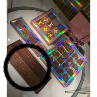 ルイヴィトン(LOUIS VUITTON)のルイヴィトン　ミルク　ビター　チョコレート(菓子/デザート)