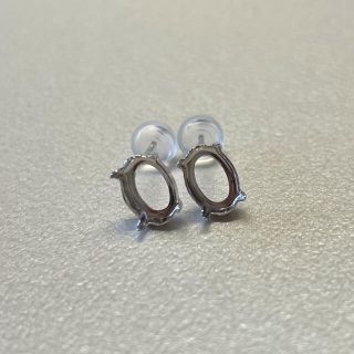 プラチナピアス空枠 5×7オーバル枠 ピアス空枠 pt900 キャッチ付き！ (ピアス)