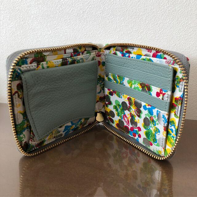 TSUMORI CHISATO(ツモリチサト)の【箱なし値下げ】ツモリチサトキャリー　財布　ドットフラワー　グリーン レディースのファッション小物(財布)の商品写真