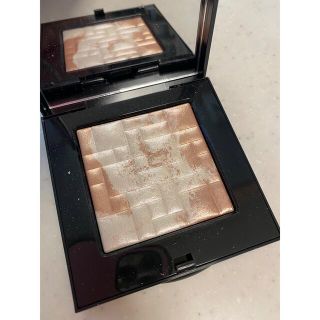 ボビイブラウン(BOBBI BROWN)のボビイブラウン ハイライティング パウダー 01 ピンクグロウ(フェイスパウダー)