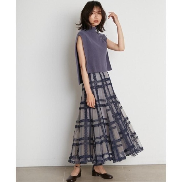SNIDEL(スナイデル)のSNIDEL♡チュール　エンブロイダリー　スカート レディースのスカート(ロングスカート)の商品写真