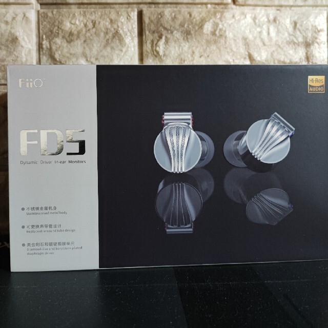 高品質の人気 FiiO FD5 ヘッドフォン/イヤフォン