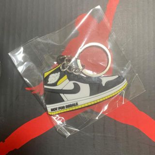 ナイキ(NIKE)のエアジョーダン1Not For Resale 黒黄　AJ1  キーホルダー(キーホルダー)